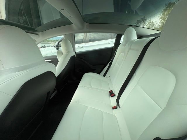 Used 2023 Tesla Model 3 Performance image 10