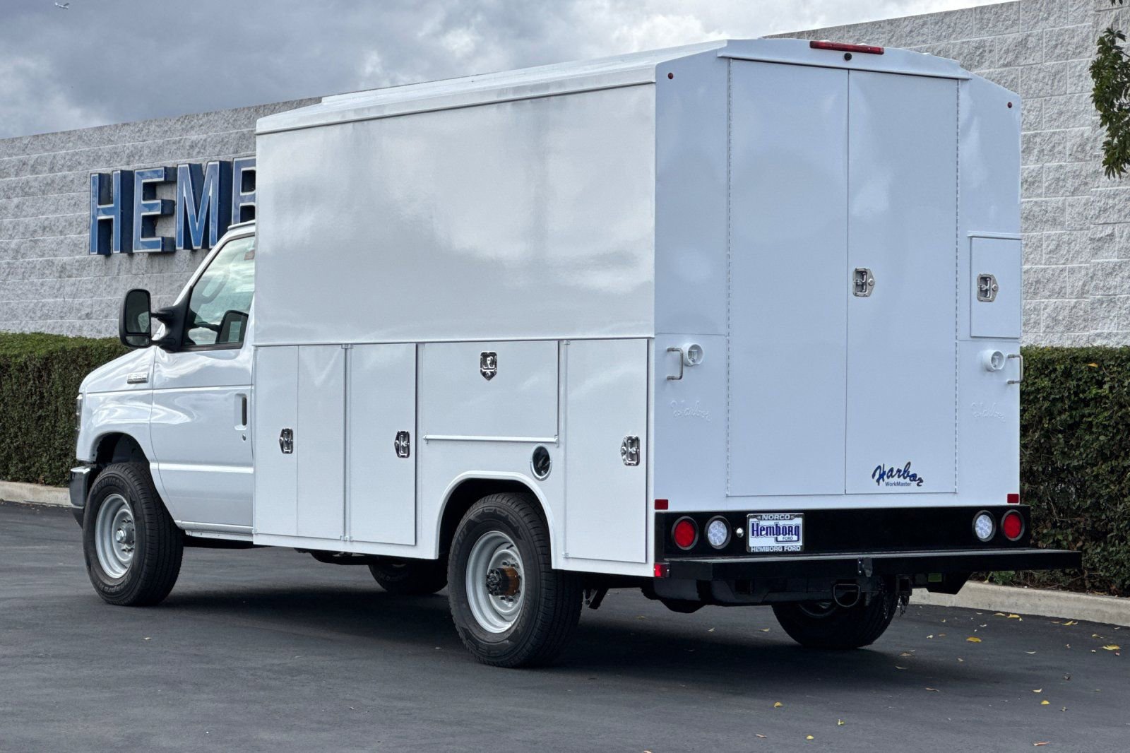 New 2026 Ford E-350 and Econoline 350 Super Duty w/ Power Equipment Group image 6