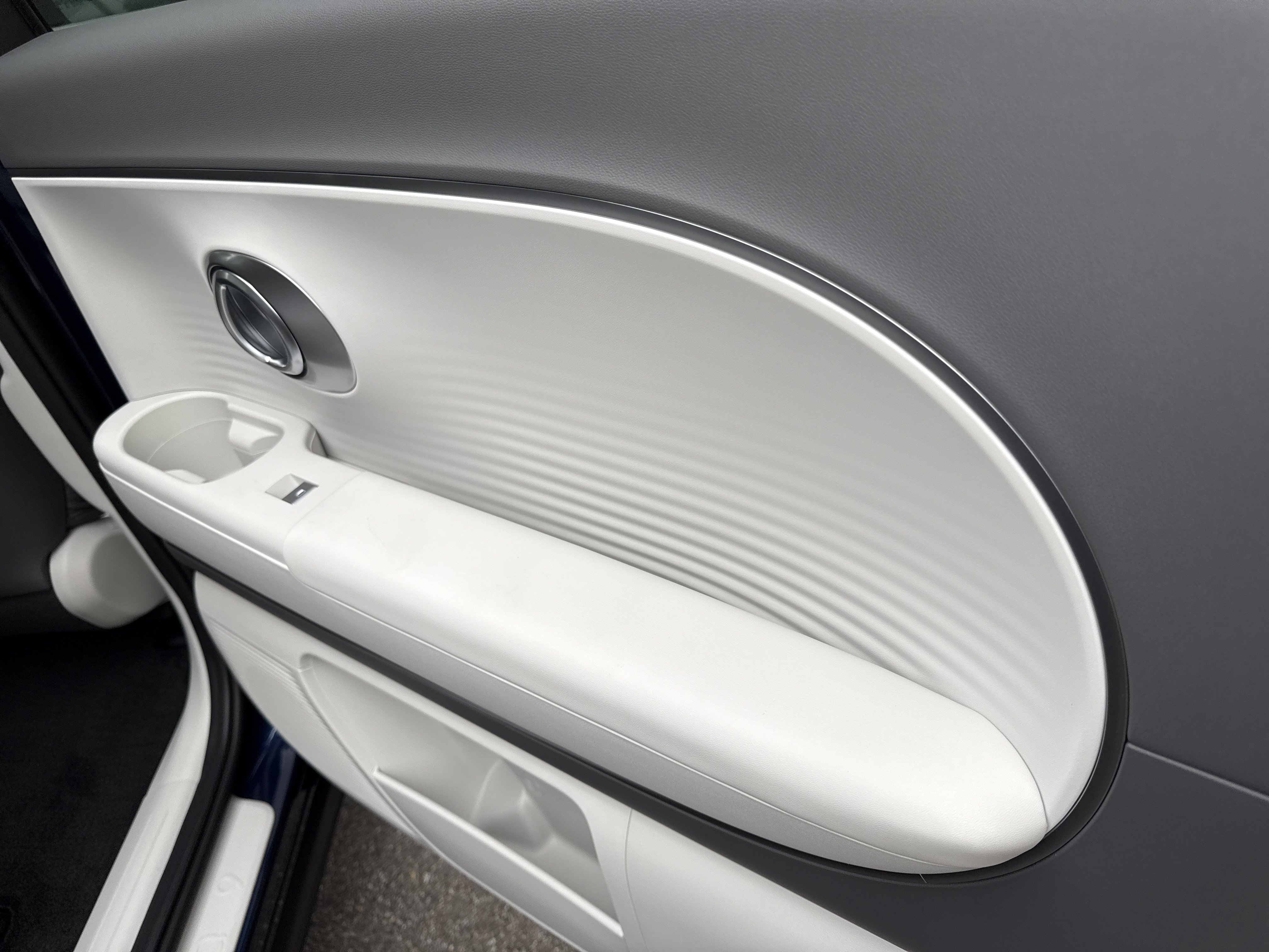 New 2026 Hyundai Ioniq 9 S image 15