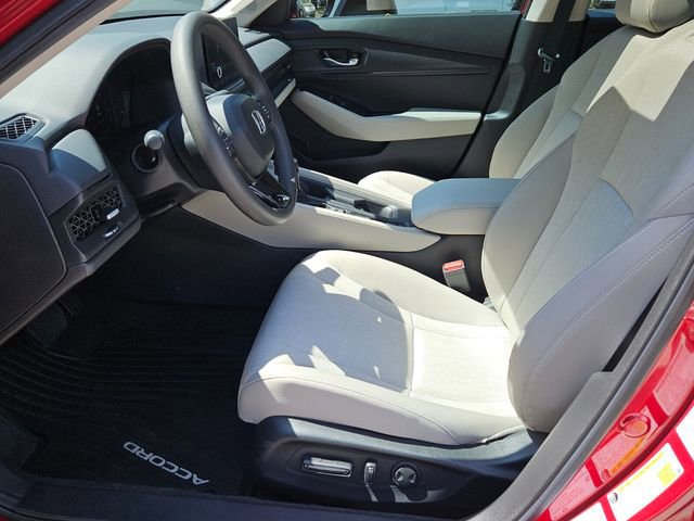 Certified 2025 Honda Accord SE image 10