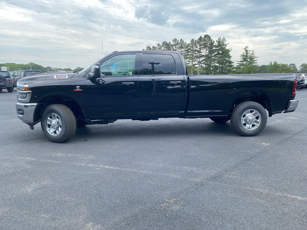 New 2026 RAM 3500 Tradesman w/ Chrome Appearance Group A AWD/4WD image 8