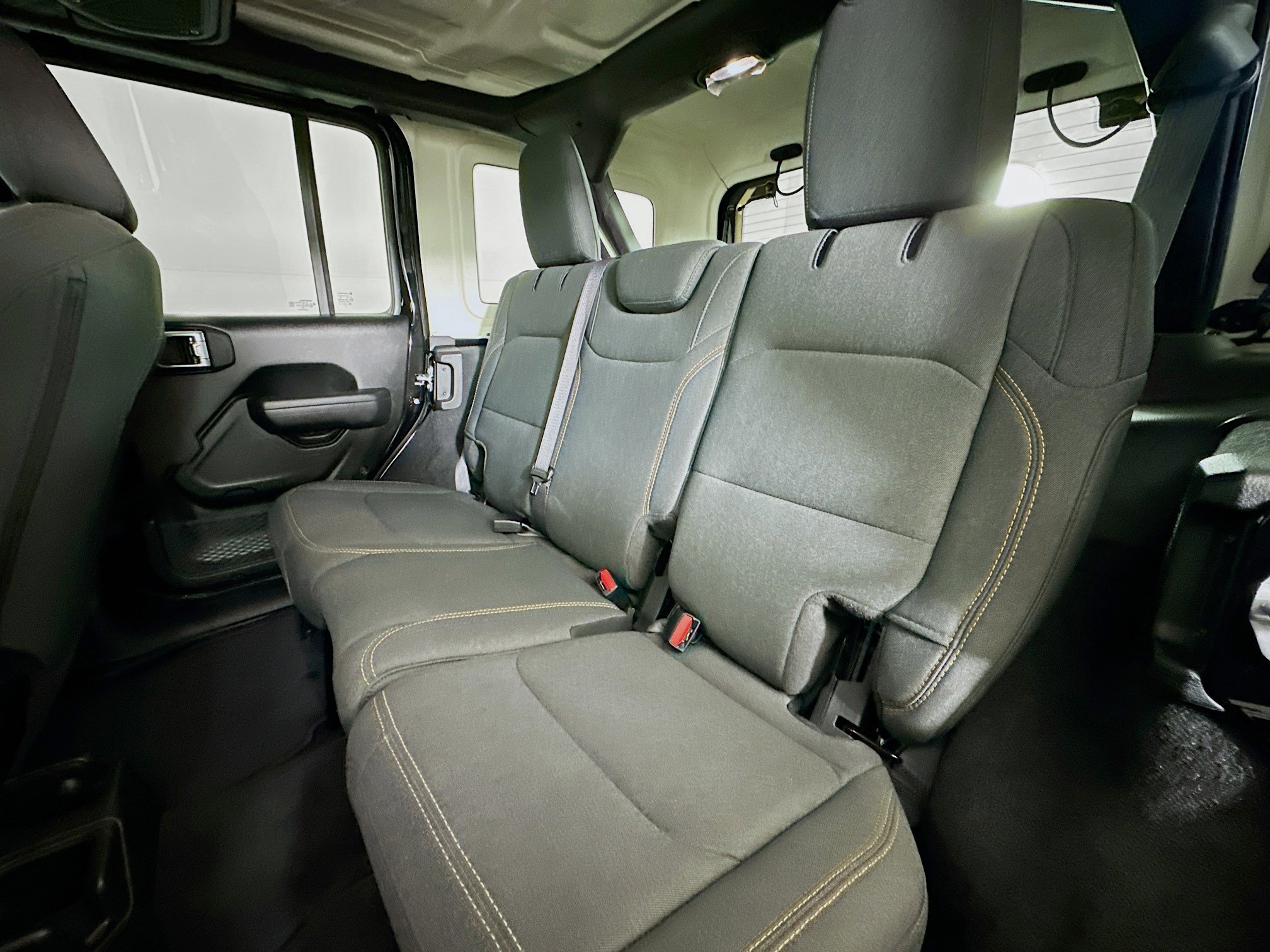 Used 2025 Jeep Wrangler Sport S image 26