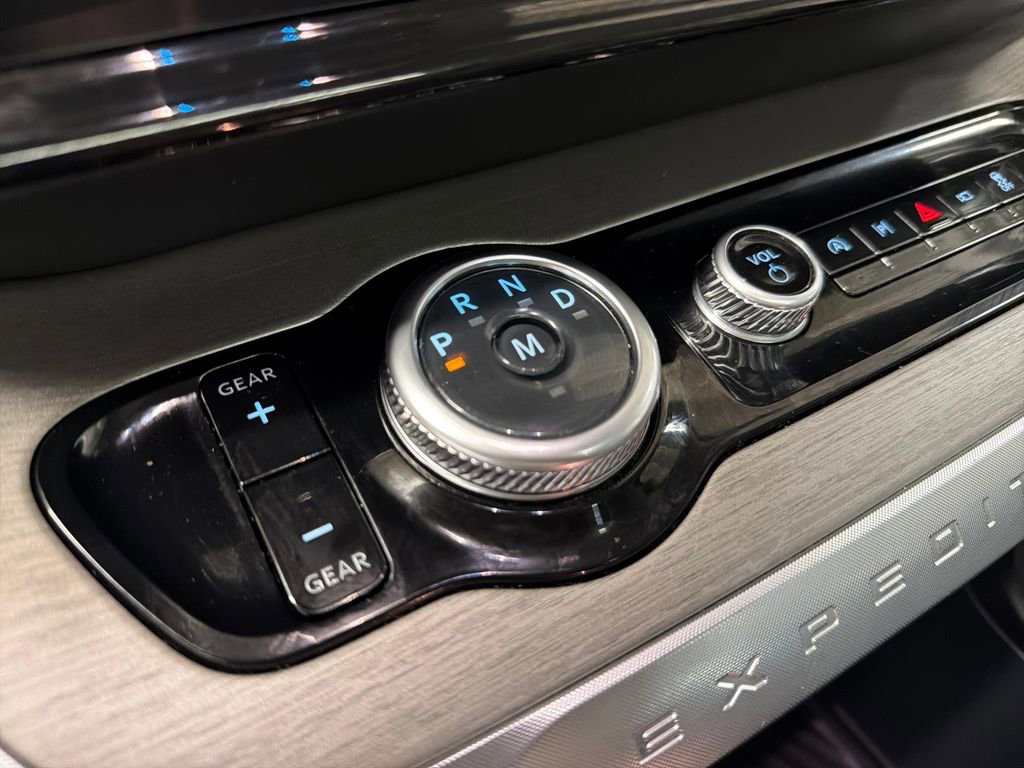 Certified 2025 Ford Expedition Max Platinum AWD/4WD image 30