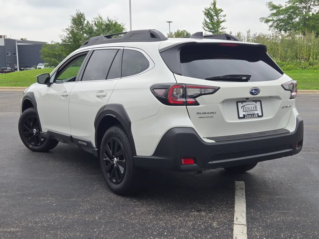 Certified 2025 Subaru Outback Premium AWD/4WD image 13