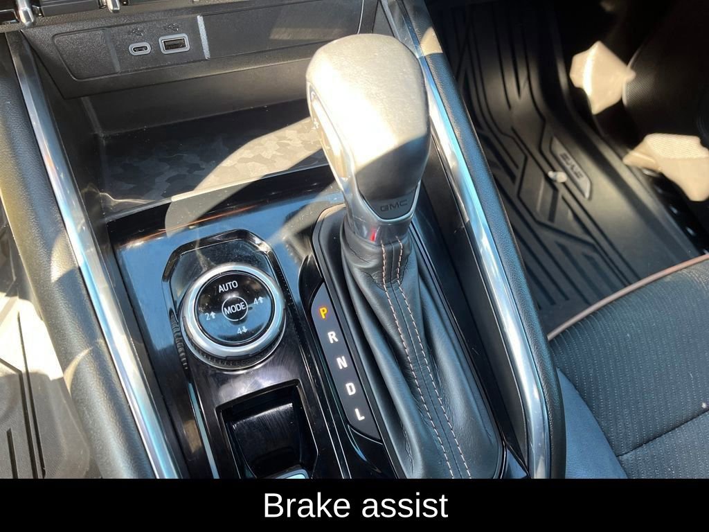 Used 2024 GMC Canyon AT4 w/ Technology Package image 28