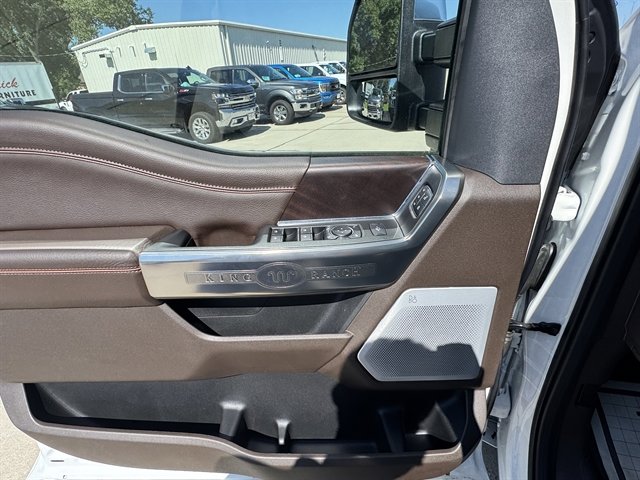 New 2025 Ford F350 King Ranch w/ Chrome Package image 9