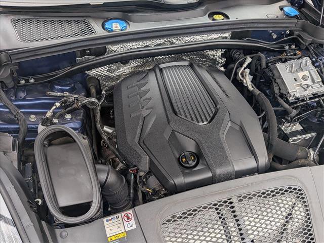Used 2023 Porsche Macan image 24