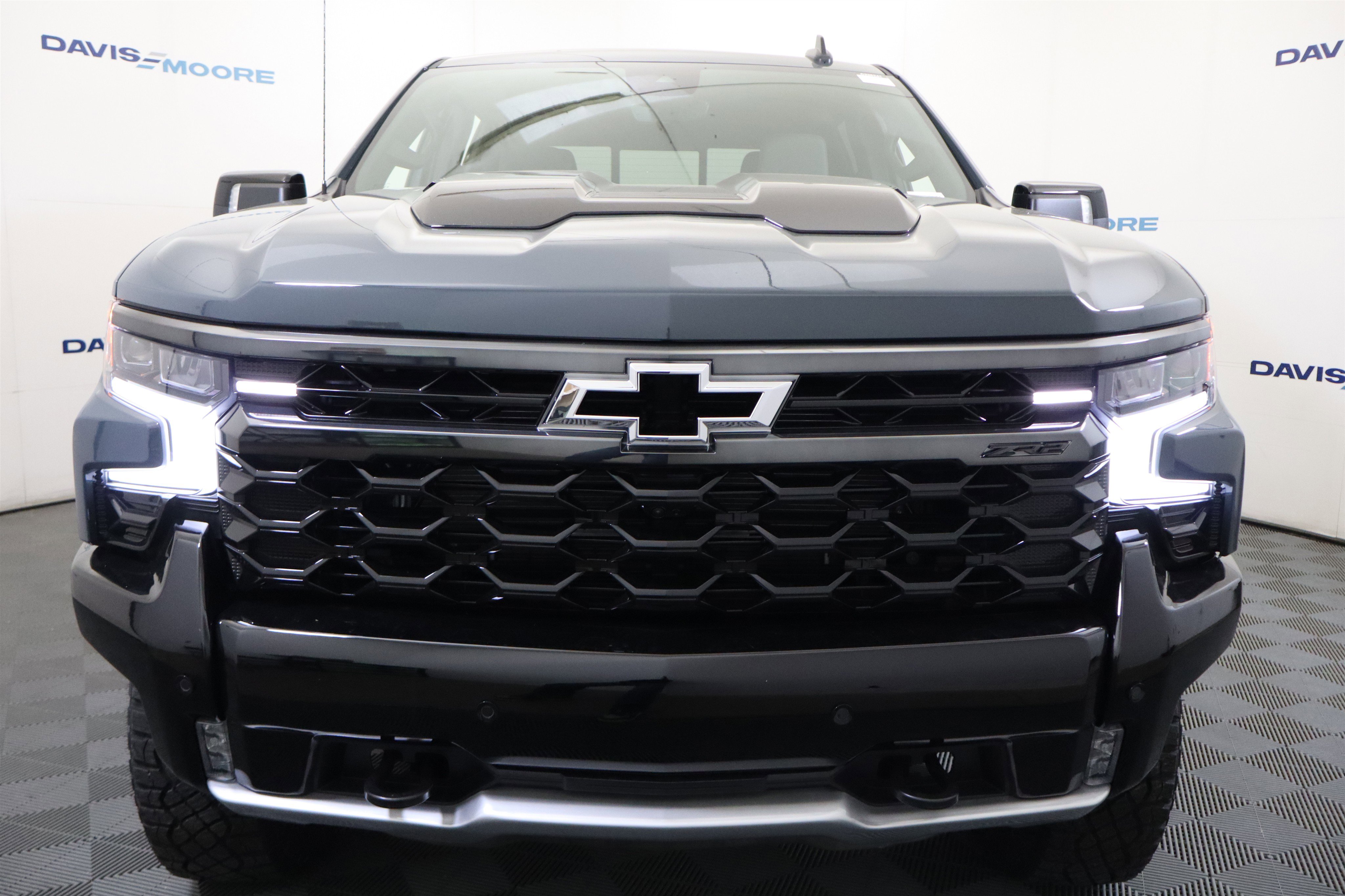 New 2026 Chevrolet Silverado 1500 ZR2 w/ Dark Appearance Package image 12
