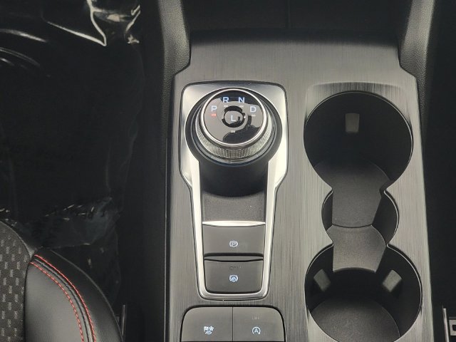 Certified 2023 Ford Escape ST-Line Select AWD/4WD image 24
