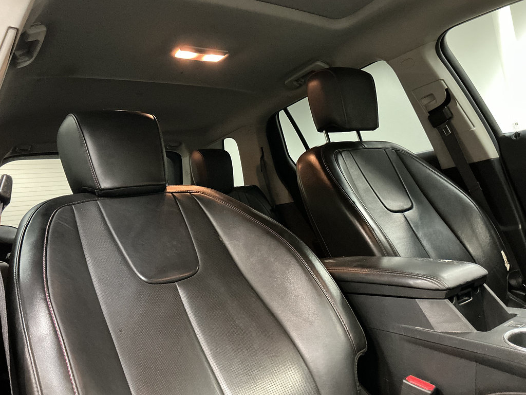 Used 2016 GMC Terrain SLT w/ Open Road Package AWD/4WD image 32