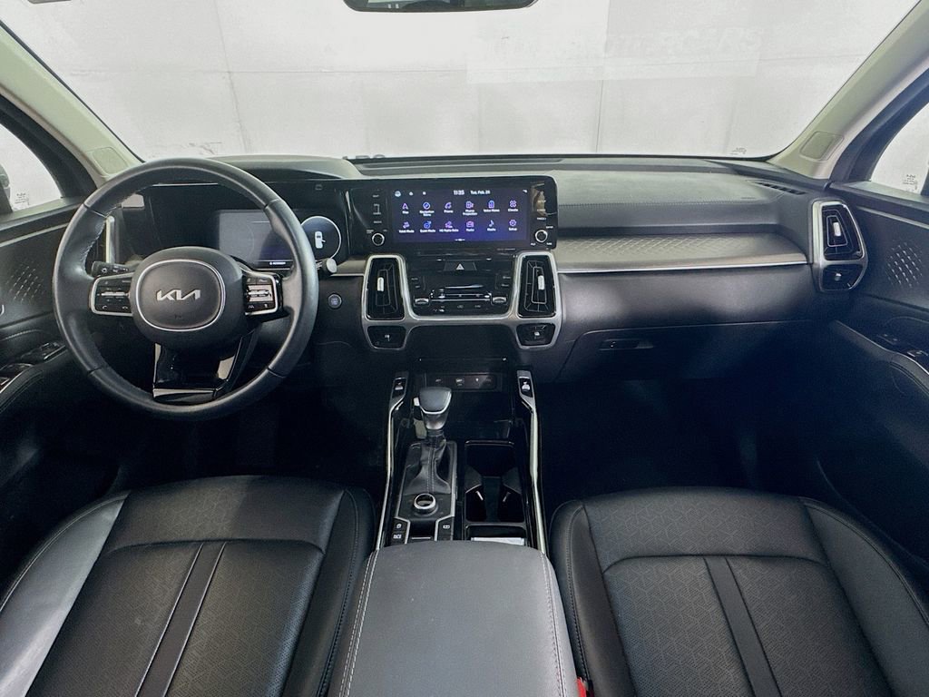 Used 2023 Kia Sorento SX image 31