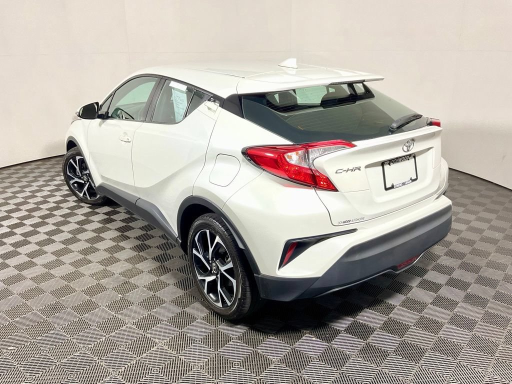 Used 2018 Toyota C-HR XLE FWD image 12