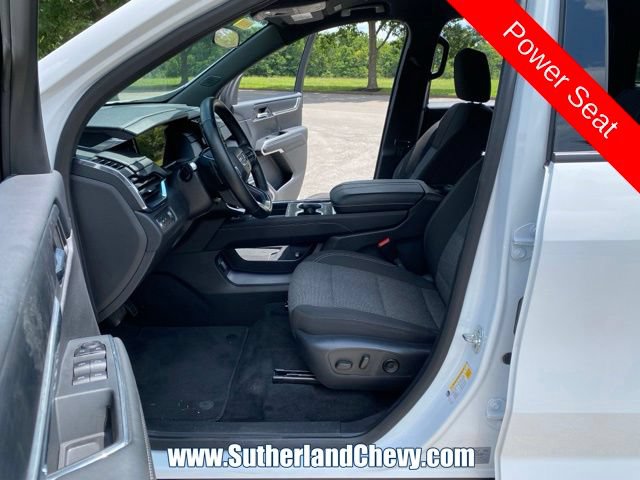 Used 2025 GMC Acadia Elevation FWD image 16