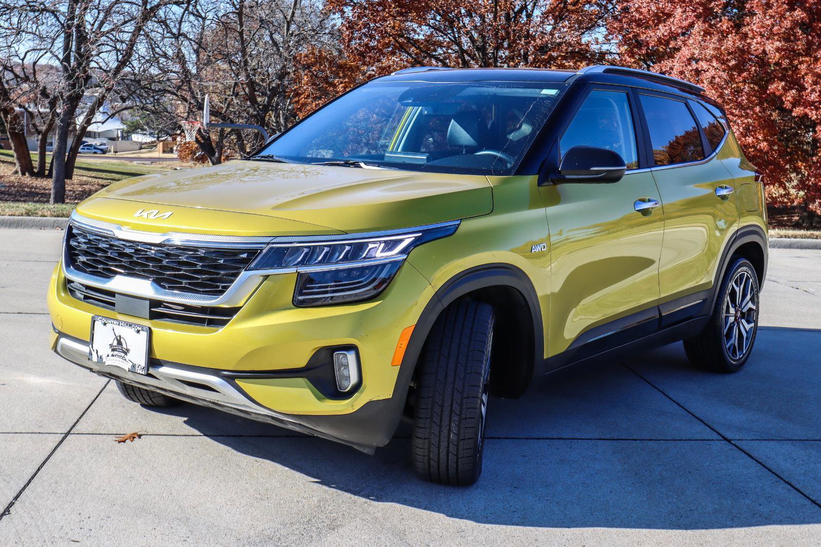 Used 2023 Kia Seltos SX image 3