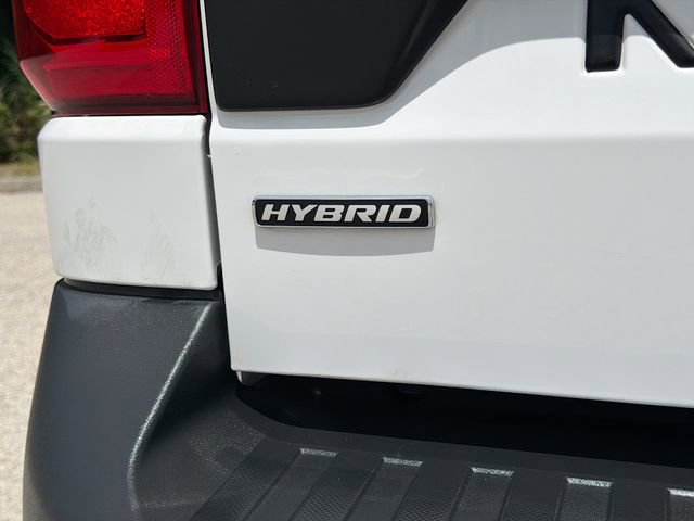 Used 2022 Ford Maverick Lariat w/ Lariat Luxury Package FWD image 43