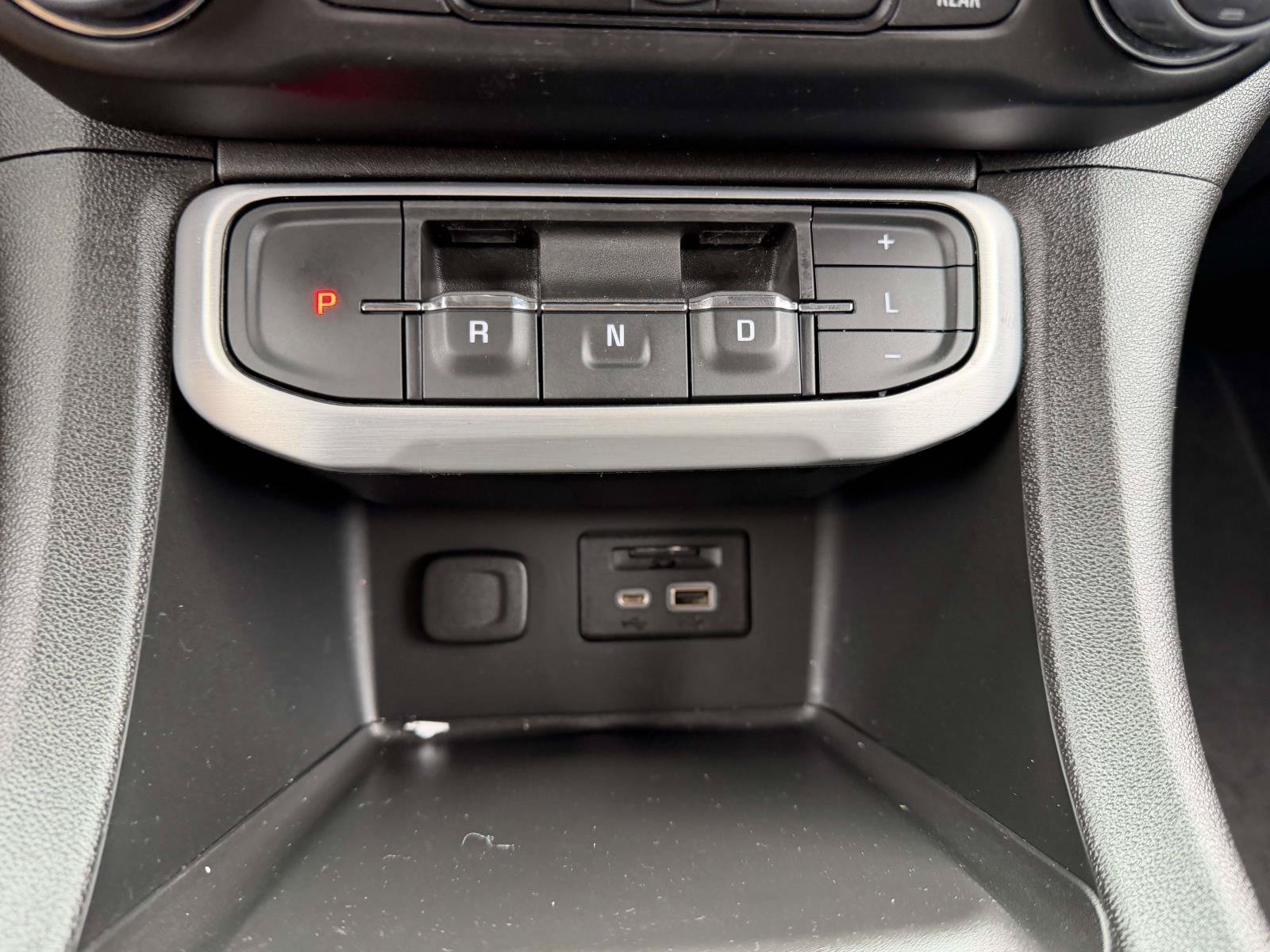 Used 2023 GMC Acadia SLT AWD/4WD image 22