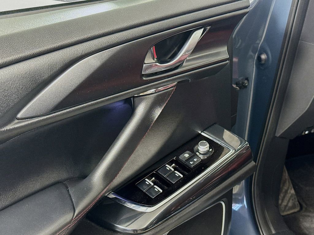 Used 2021 MAZDA CX-9 Carbon Edition image 17
