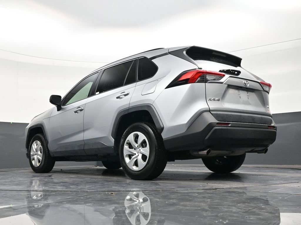 Used 2020 Toyota RAV4 LE FWD image 22
