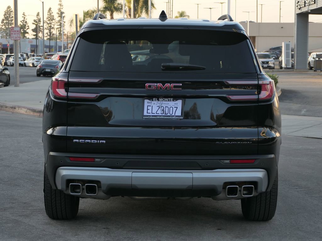 Used 2025 GMC Acadia Elevation image 4
