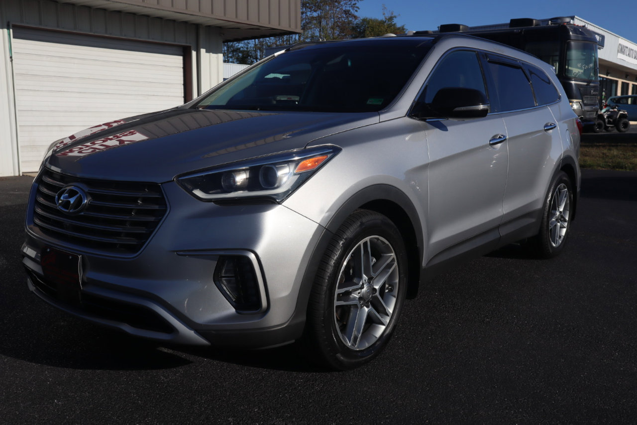Used 2017 Hyundai Santa Fe AWD w/ SE Ultimate Tech Package 03 image 19