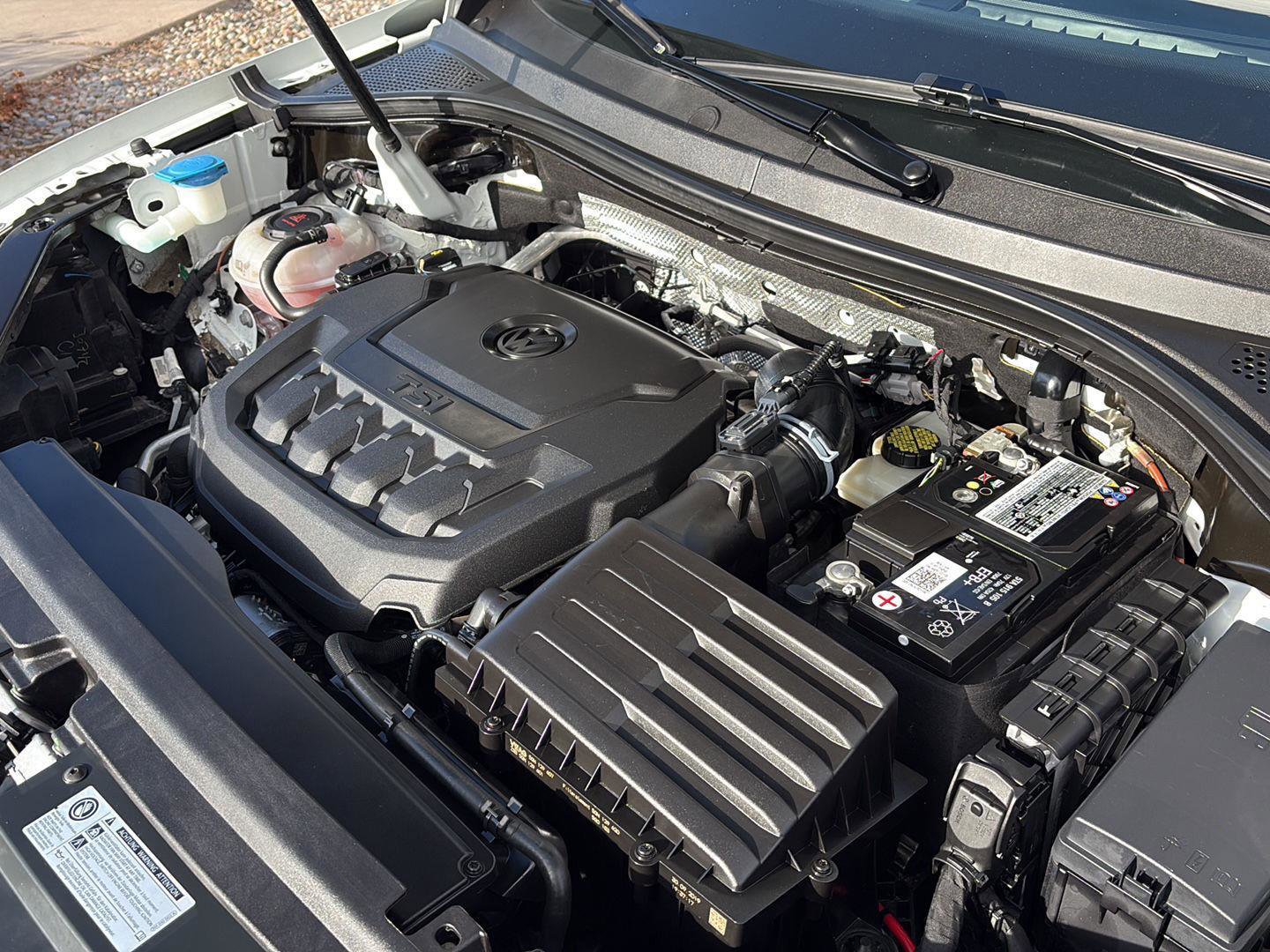 Used 2020 Volkswagen Tiguan SE image 9