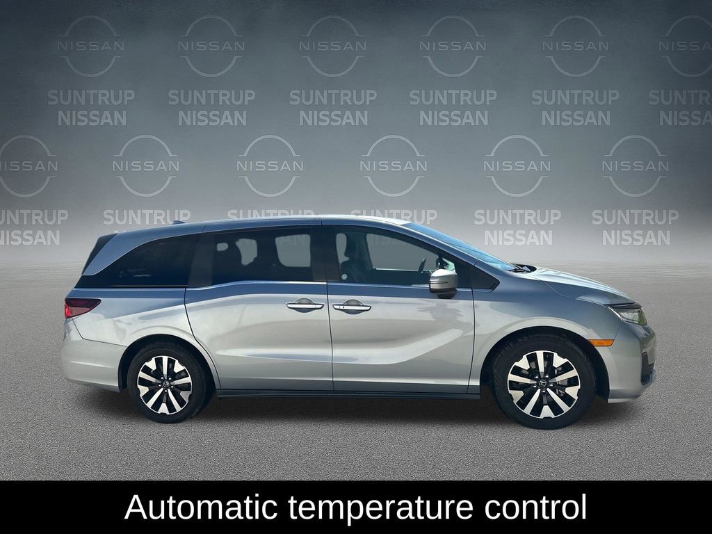 Used 2025 Honda Odyssey EX-L image 7