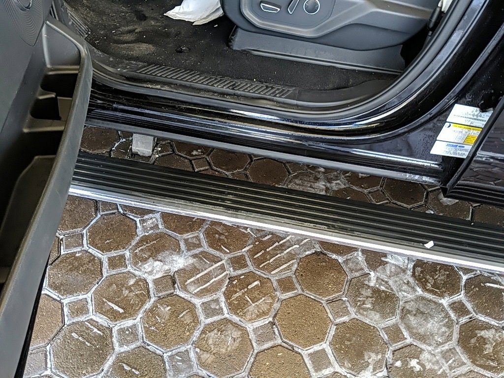 Used 2023 Ford Expedition Limited image 12