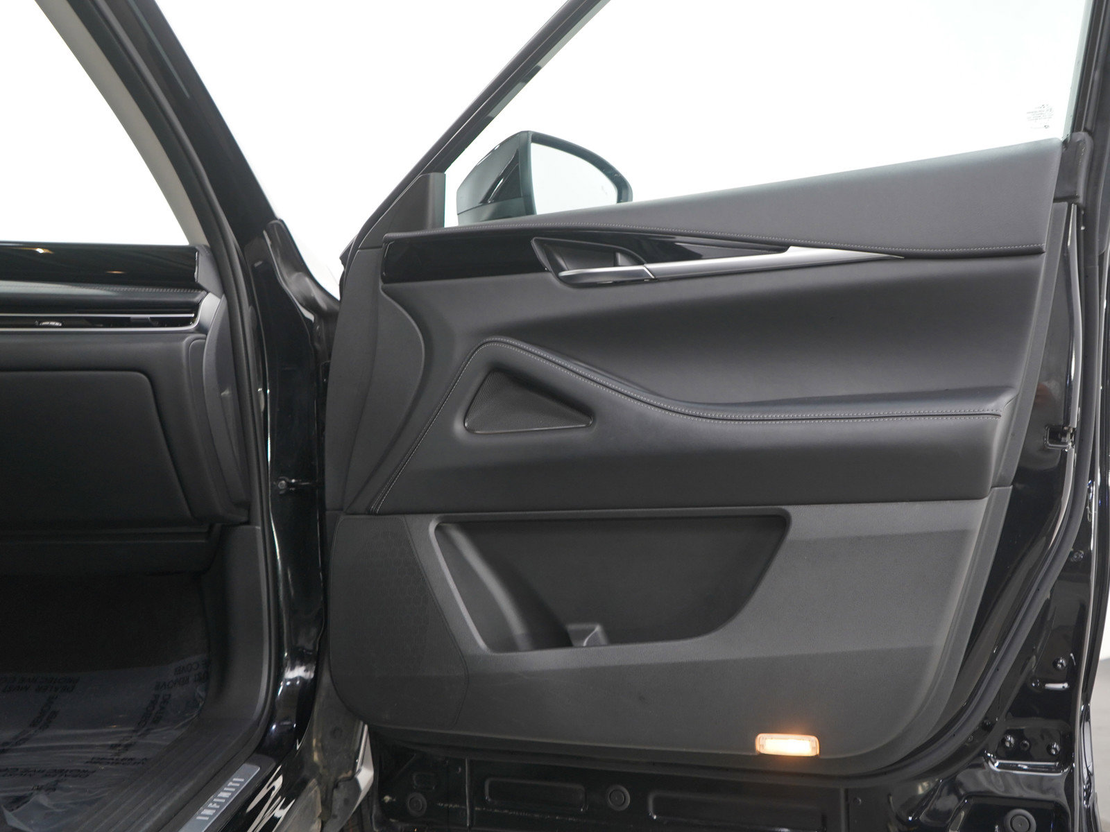 Used 2023 INFINITI QX60 Pure image 9