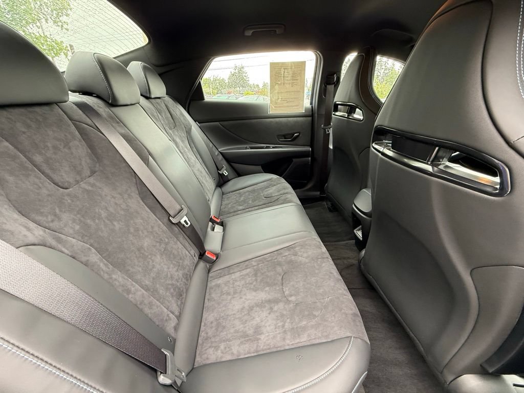 Certified 2025 Hyundai Elantra N FWD image 17