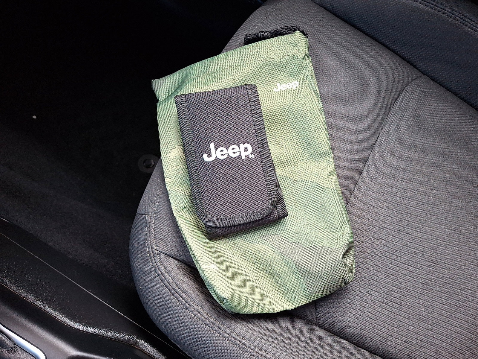 Used 2021 Jeep Wrangler Unlimited Sport image 26