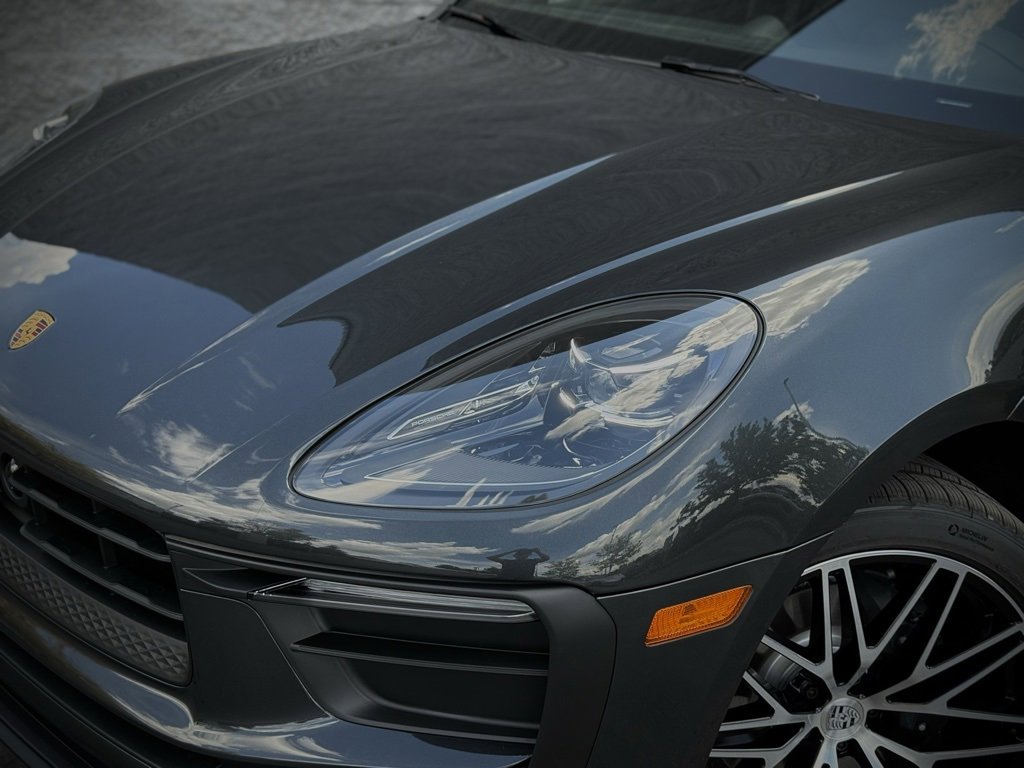 New 2025 Porsche Macan image 11