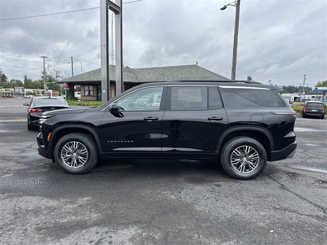 New 2025 Chevrolet Traverse LT w/ Driver Confidence Package image 2