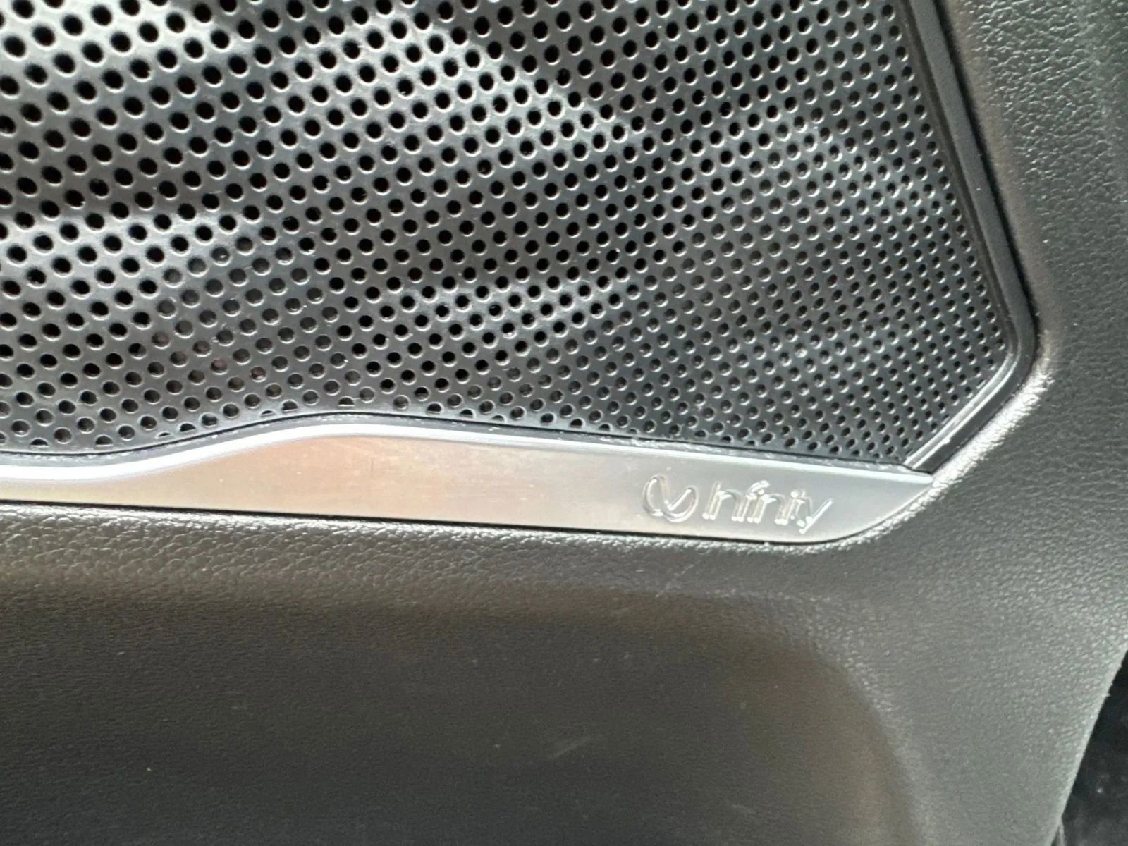 Used 2019 Hyundai Santa Fe AWD image 14