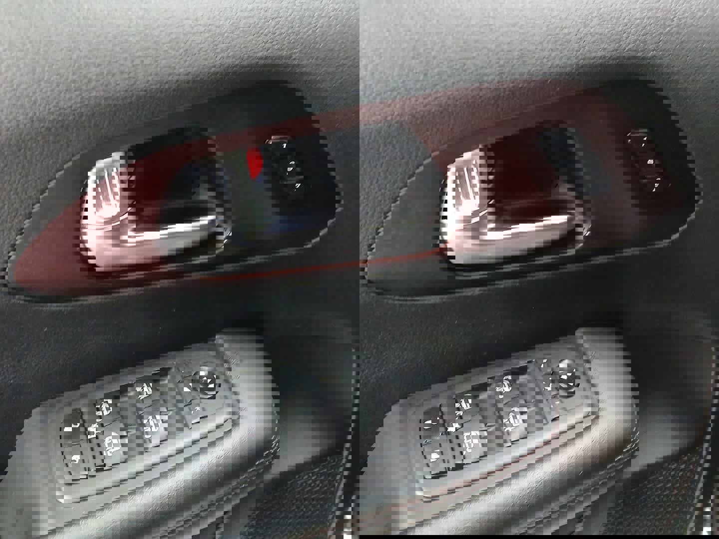 Used 2020 Chrysler Pacifica Limited image 7