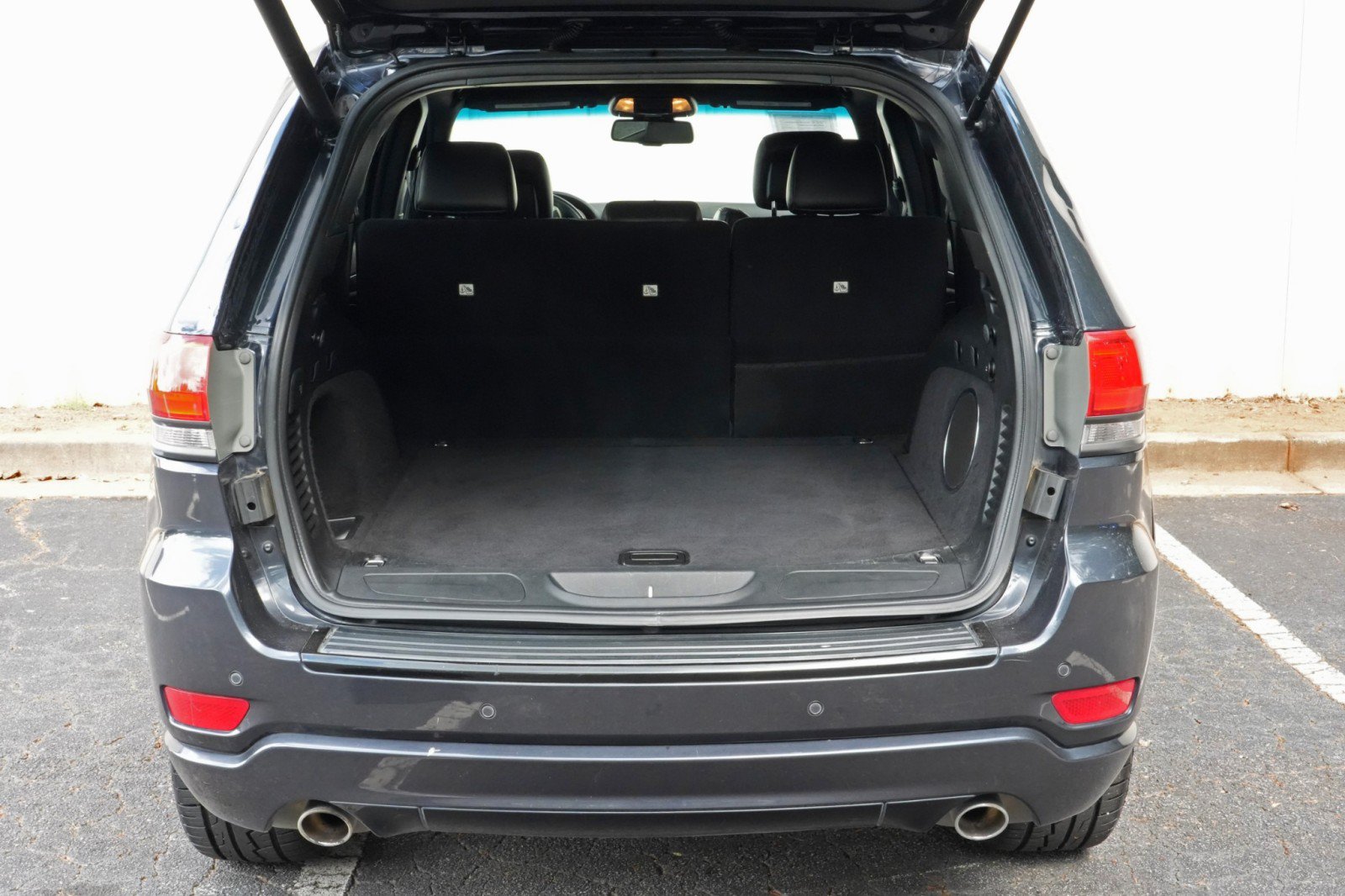 Used 2015 Jeep Grand Cherokee Altitude AWD/4WD image 9