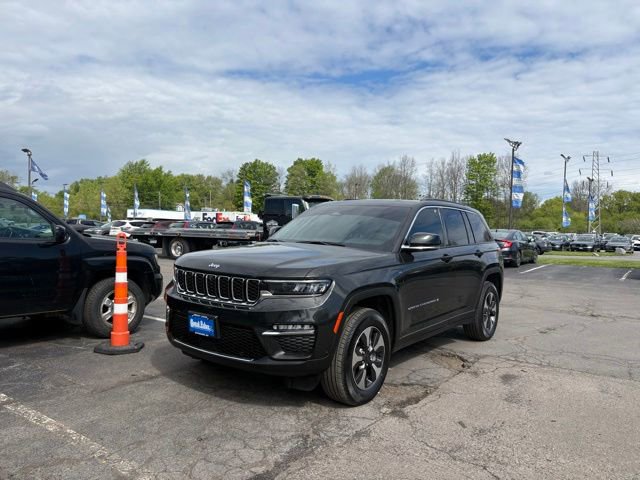 Used 2024 Jeep Grand Cherokee Limited 4xe w/ Luxury Tech Group II AWD/4WD image 7
