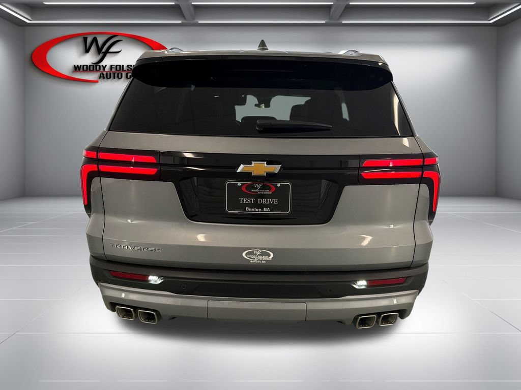 New 2027 Chevrolet Traverse LT w/ LPO, Floor Liner Package FWD image 7