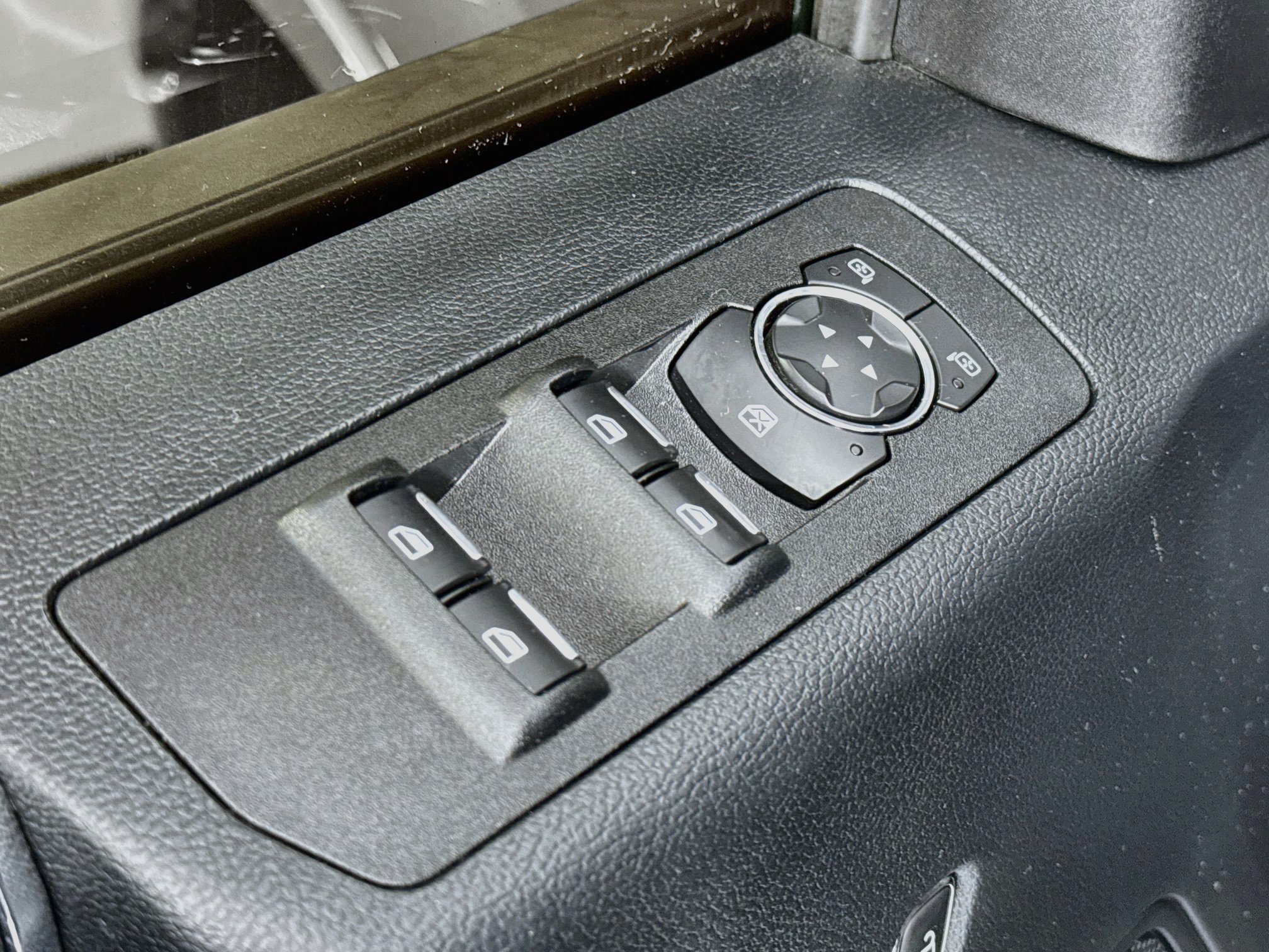Used 2019 Ford F150 XLT w/ Equipment Group 302A Luxury AWD/4WD image 18