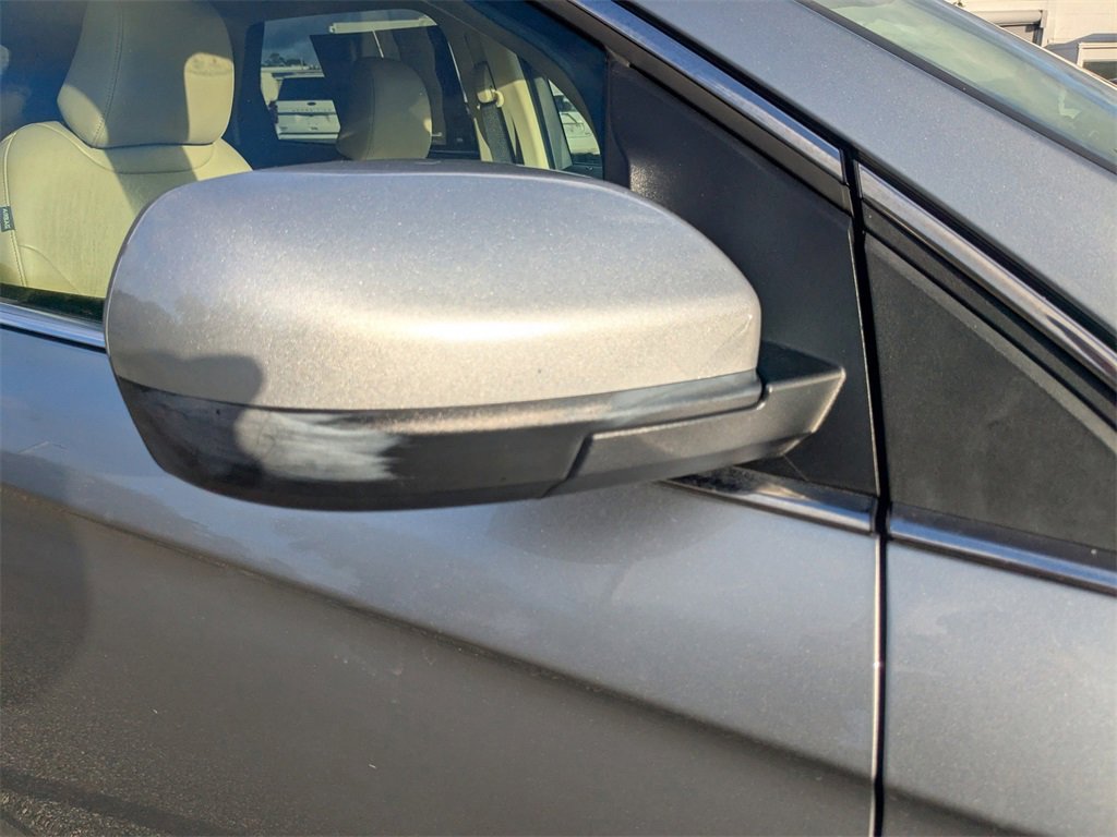 Used 2023 Ford Edge SEL image 12