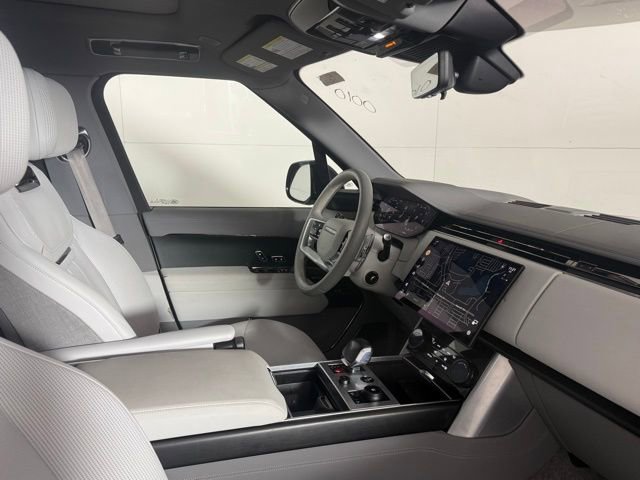 Used 2023 Land Rover Range Rover SV image 35