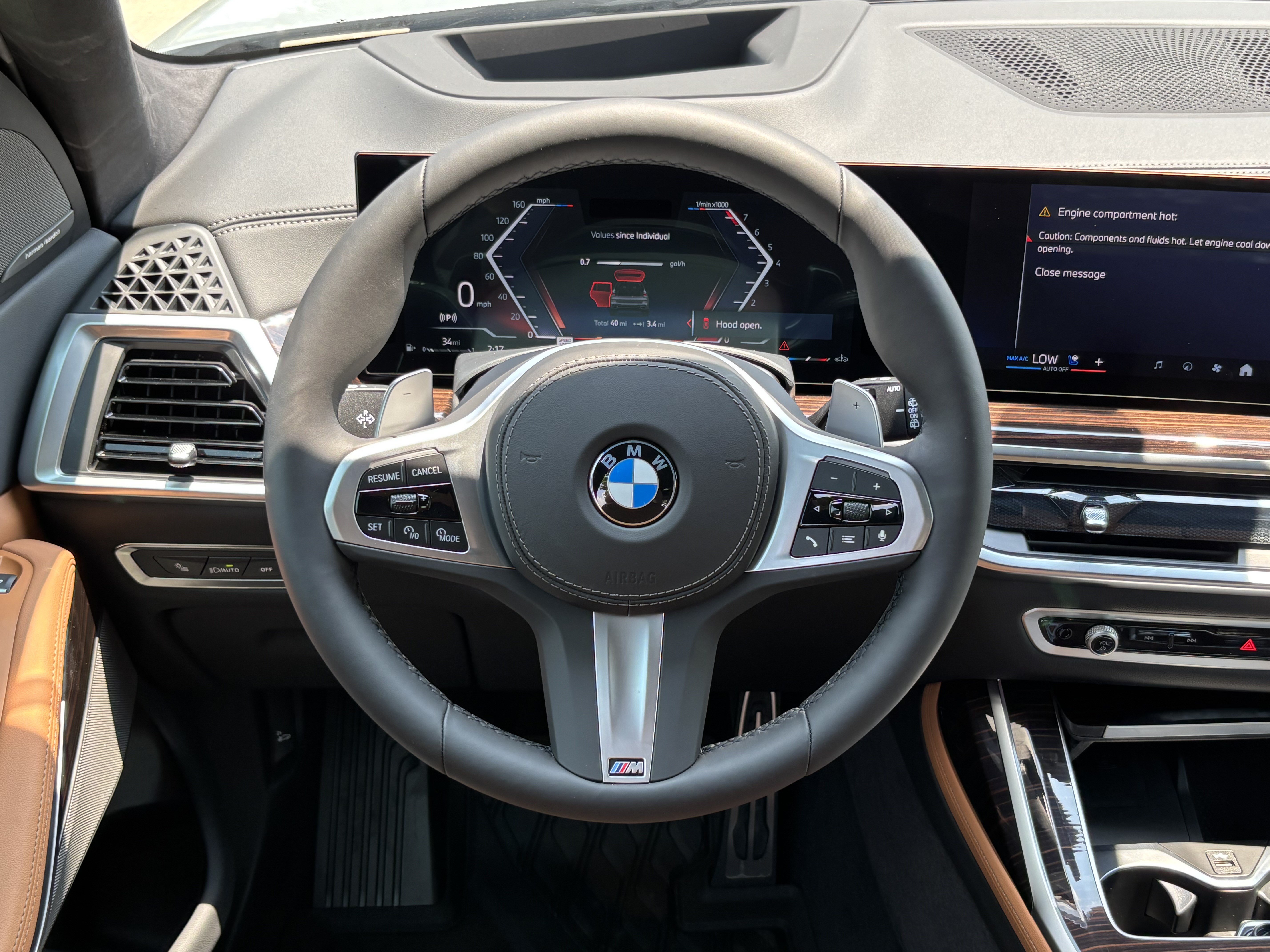Used 2026 BMW X7 xDrive40i w/ M Sport Package AWD/4WD image 18