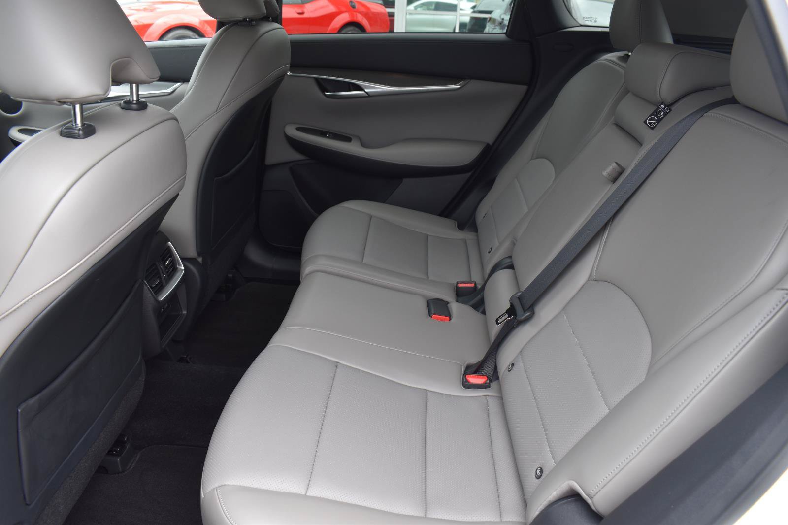 Used 2023 INFINITI QX50 Luxe FWD image 47