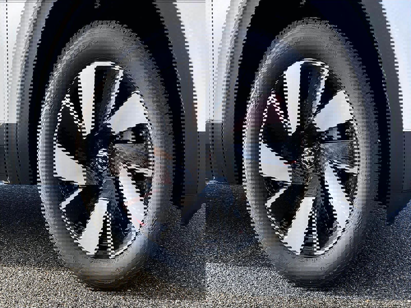 New 2026 Volkswagen Atlas Cross Sport SEL image 8