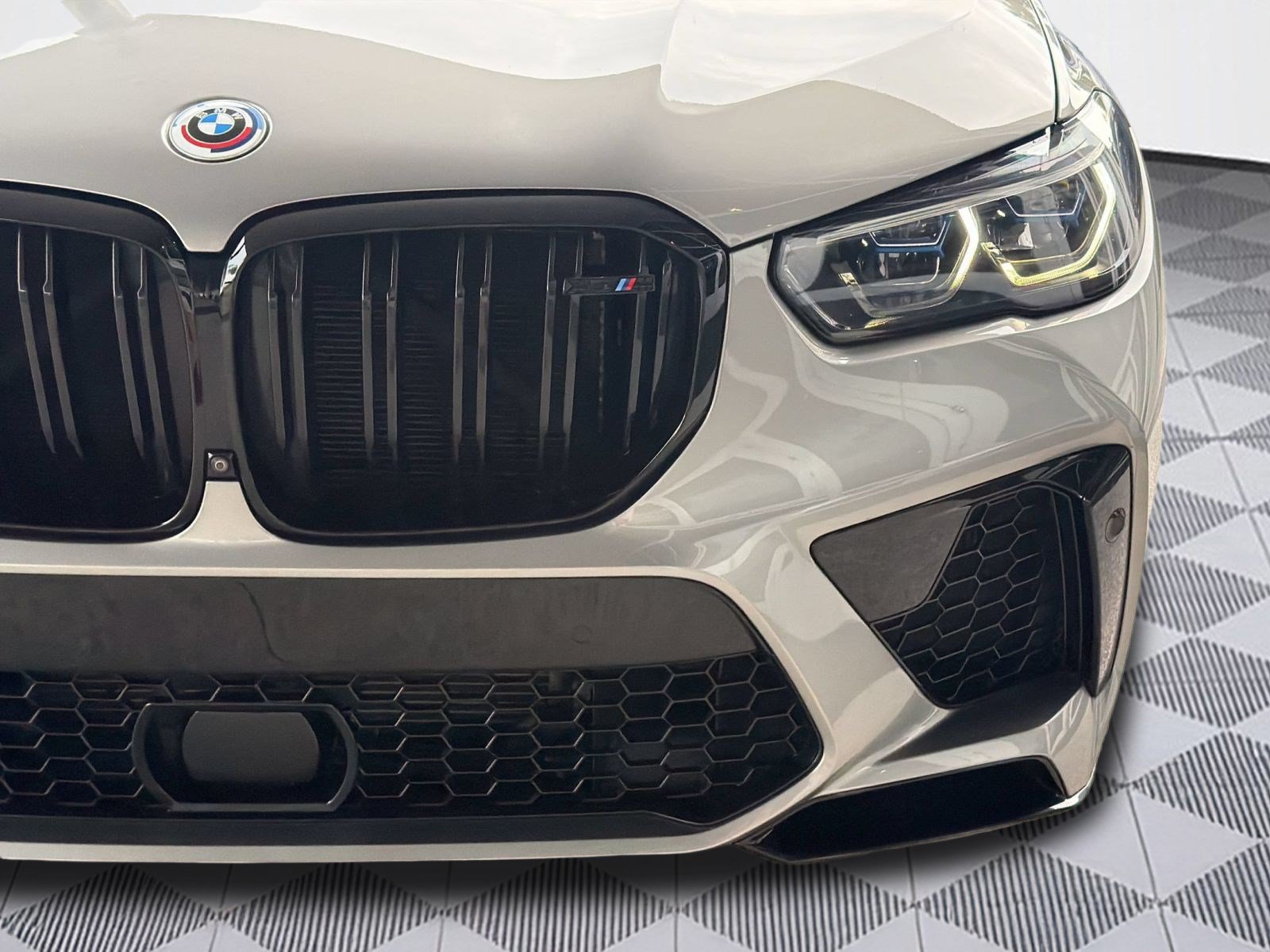 Used 2022 BMW X5 M w/ Competition Package 2 AWD/4WD image 12