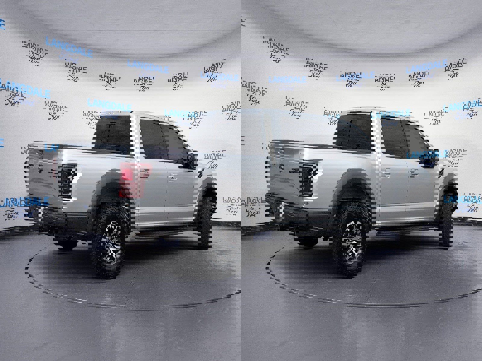 Used 2017 Ford F150 Raptor w/ Equipment Group 802A Luxury image 4