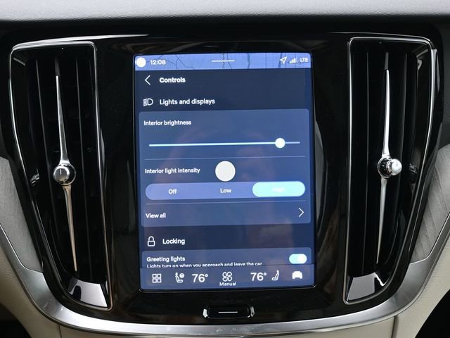 New 2026 Volvo V60 B5 Cross Country Plus w/ Protection Package Premier image 16