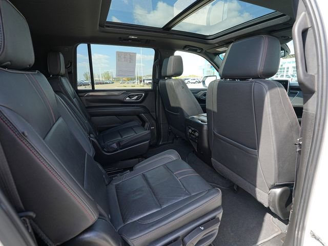 Used 2022 Chevrolet Suburban RST w/ Luxury Package AWD/4WD image 25