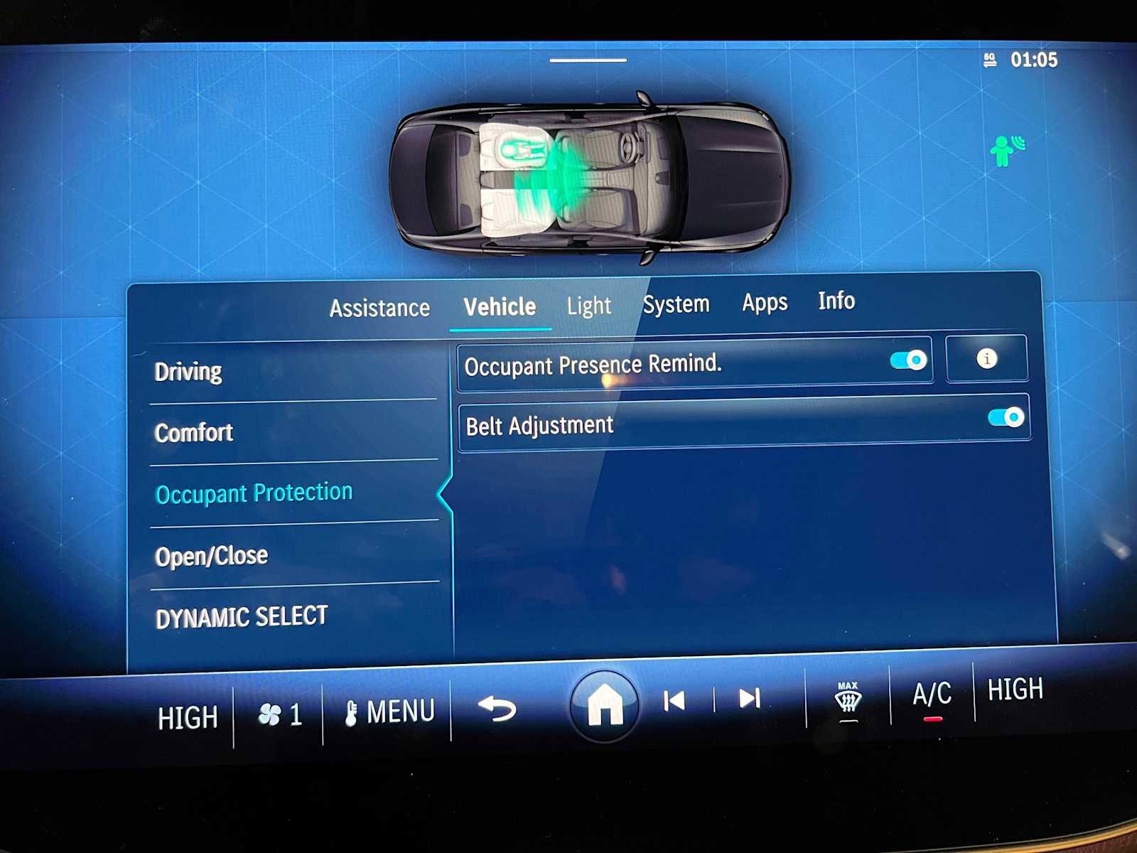 Used 2025 Mercedes-Benz E 350 4MATIC Sedan image 35