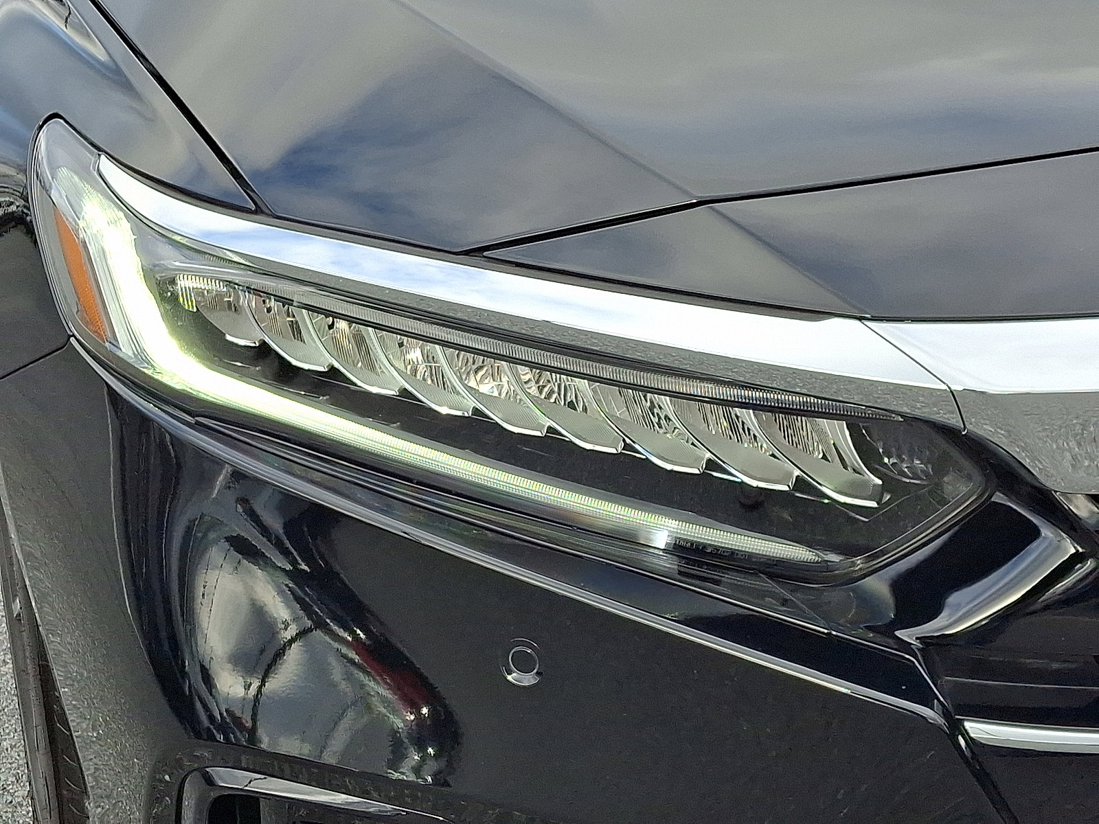 Certified 2021 Honda Accord EX-L image 9