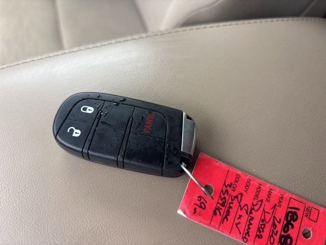 Used 2020 Dodge Durango SXT image 48